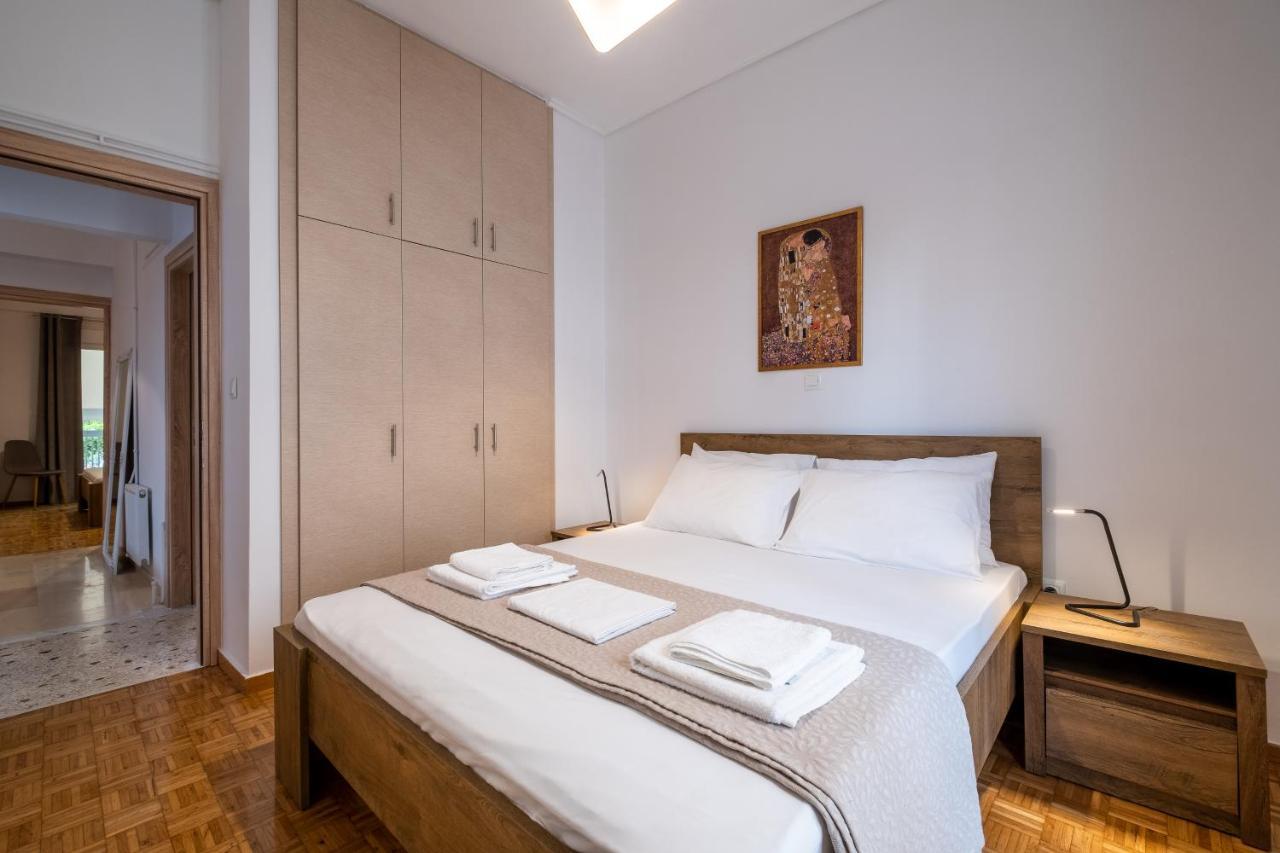 Sokos Residence, 1' Walk From Aghios Ioannis Metro Athén Kültér fotó